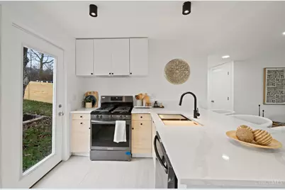 4719 Green Glen Lane, Cincinnati, OH 45238 - Photo 11