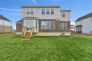 9023 Sorrento Pl, Washington Twp, OH 45458 - Photo 5