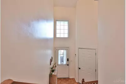 7812 Gapstow Bridge, Springfield Township, OH 45231 - Photo 11