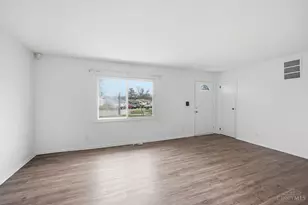 2614 Impala Dr, Cincinnati, OH 45231 - Photo 3