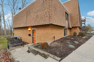 6586 Hearne Rd, Green Township, OH 45248 - Photo 1