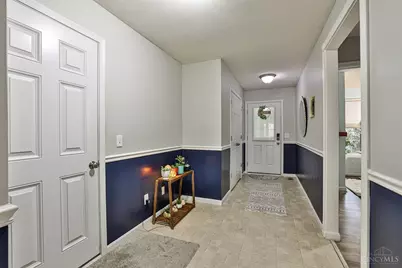 1919 Washburn Street, Cincinnati, OH 45223 - Photo 9