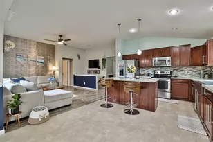 1919 Washburn St, Cincinnati, OH 45223 - Photo 3