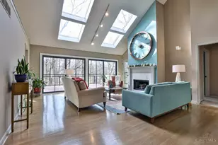 11667 Symmes Creek Dr, Loveland, OH 45140 - Photo 11