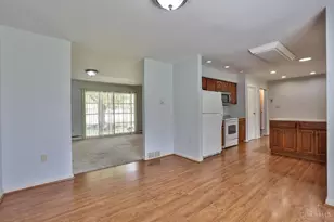 6035 Kyles Station Rd, Liberty Township, OH 45011 - Photo 11