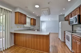 6035 Kyles Station Rd, Liberty Township, OH 45011 - Photo 13