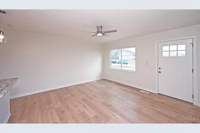 831 Weinland Drive, Carlisle, OH 45344 - Photo 5