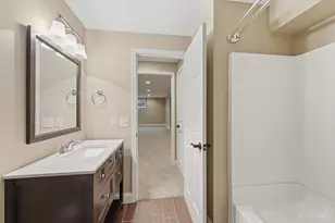 1174 Club View Dr, Centerville, OH 45458 - Photo 61