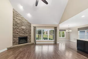 1174 Club View Dr, Centerville, OH 45458 - Photo 9