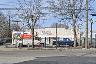 3573 Montgomery Rd, Cincinnati, OH 45207 - Photo 1