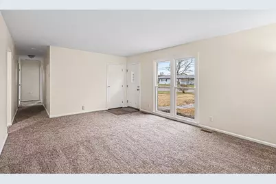 501 W Arlington Drive, Trenton, OH 45067 - Photo 5