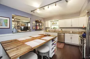 1027 Lorelei Dr, Perry Township, OH 45118 - Photo 13