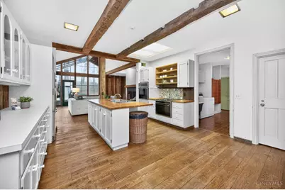 8905 Hopewell Road, Indian Hill, OH 45242 - Photo 11