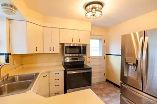 4001 Lovell Ave, Cheviot, OH 45211 - Photo 9