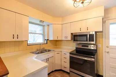 4001 Lovell Avenue, Cheviot, OH 45211 - Photo 7