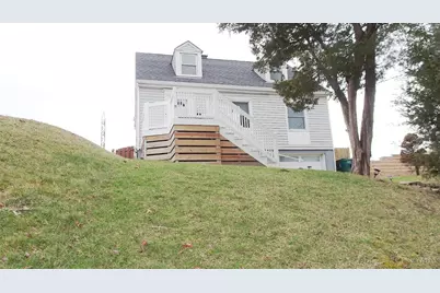 1527 Dana Avenue, Cincinnati, OH 45207 - Photo 1