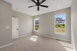 3049 Barnbougle Dr, Miami Township, OH 45233 - Photo 15