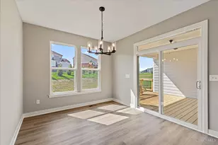 3049 Barnbougle Dr, Miami Township, OH 45233 - Photo 7