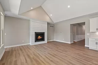 3049 Barnbougle Drive, Miami Township, OH 45233 - Photo 9