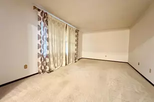 12200 Maple Dr, Symmes Township, OH 45140 - Photo 3