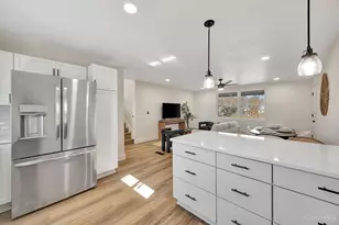 784 Farnham Ct, Forest Park, OH 45240 - Photo 13