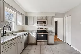 1477 Kelvin Ct, Forest Park, OH 45240 - Photo 17