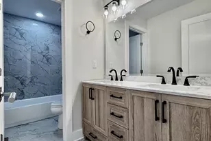 2735 Silverleaf Ave, Cincinnati, OH 45212 - Photo 21