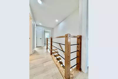 2735 Silverleaf Avenue, Cincinnati, OH 45212 - Photo 19