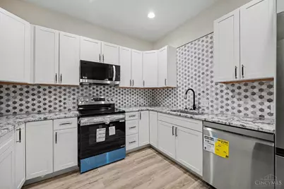 112 Valencia Street, Cincinnati, OH 45219 - Photo 9