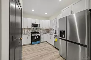 112 Valencia St, Cincinnati, OH 45219 - Photo 7