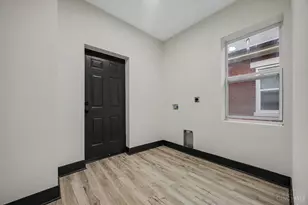 112 Valencia St, Cincinnati, OH 45219 - Photo 17