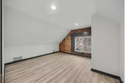 112 Valencia Street, Cincinnati, OH 45219 - Photo 19