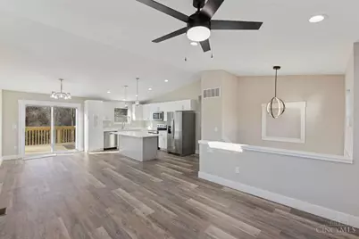 1123 Compton, Springfield Township, OH 45231 - Photo 7