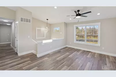 1123 Compton, Springfield Township, OH 45231 - Photo 3