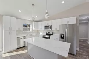 1123 Compton, Springfield Township, OH 45231 - Photo 13