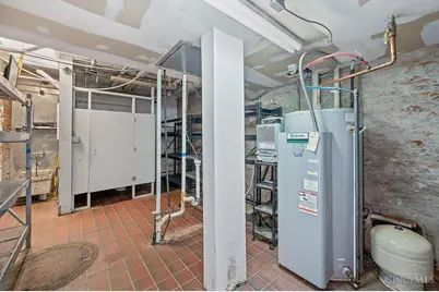 126 W Sixth Street, Cincinnati, OH 45202 - Photo 33