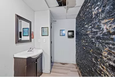 126 W Sixth Street, Cincinnati, OH 45202 - Photo 41