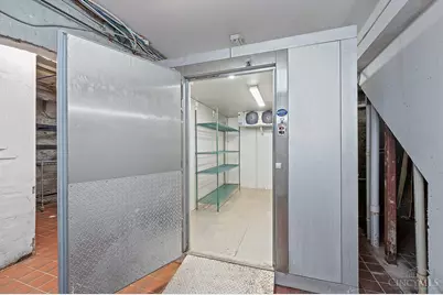 126 W Sixth Street, Cincinnati, OH 45202 - Photo 31