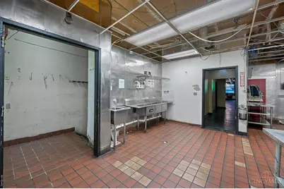 126 W Sixth Street, Cincinnati, OH 45202 - Photo 21