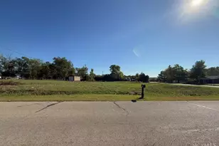 6190 Joann Ln, Madison Township, OH 45042 - Photo 1