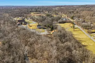 1805 Miles Rd, Springfield Township, OH 45231 - Photo 5