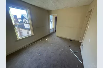 2044 Queen City Avenue, Cincinnati, OH 45214 - Photo 25