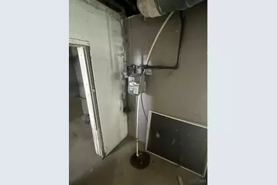 2044 Queen City Avenue, Cincinnati, OH 45214 - Photo 33