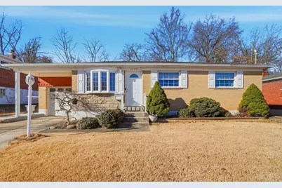 5727 Kroegermount Drive, Cincinnati, OH 45239 - Photo 1