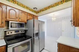 5727 Kroegermount Dr, Cincinnati, OH 45239 - Photo 15