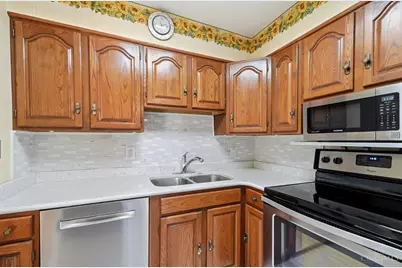 5727 Kroegermount Drive, Cincinnati, OH 45239 - Photo 13