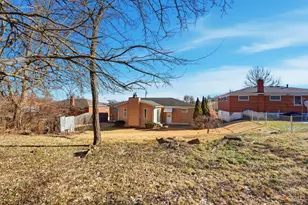 5727 Kroegermount Dr, Cincinnati, OH 45239 - Photo 45