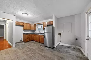 7946 Fairhope Ct, Springfield Township, OH 45224 - Photo 11