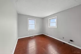 7946 Fairhope Ct, Springfield Township, OH 45224 - Photo 15