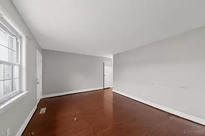 7946 Fairhope Court, Springfield Township, OH 45224 - Photo 9